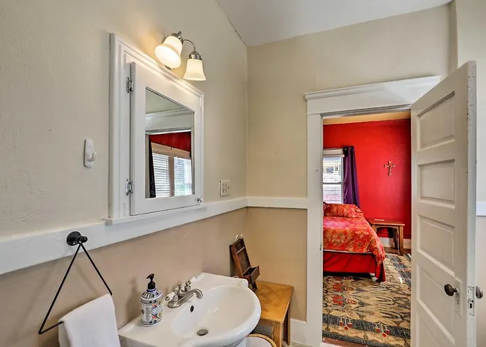 Apartment 'st Valentine' W/ Balcony In