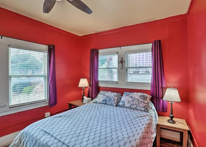 Apartment 'st Valentine' W/ Balcony In